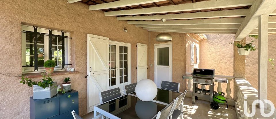 Maison traditionnelle 6 pièces de 121 m² à Fréjus (83600)