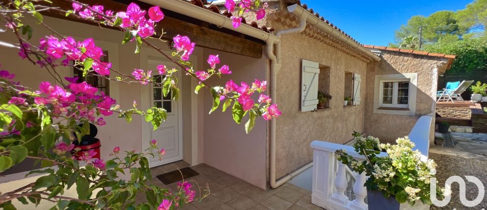 Traditional house 6 rooms of 121 m² in Fréjus (83600)