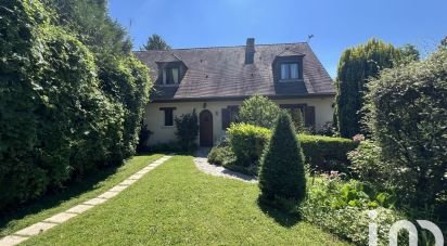 Maison traditionnelle 6 pièces de 175 m² à Oulchy-le-Château (02210)