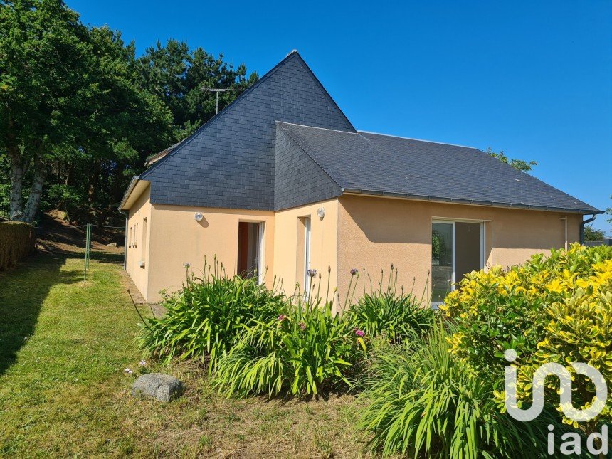 Vente Maison 92m² 5 Pièces à Maël-Carhaix (22340) - Iad France