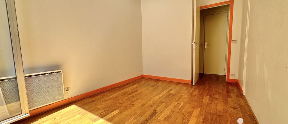 Appartement 3 pièces de 65 m² à Paris (75005)