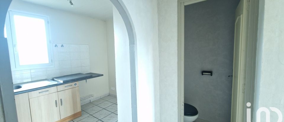 Apartment 2 rooms of 53 m² in Tarbes (65000)