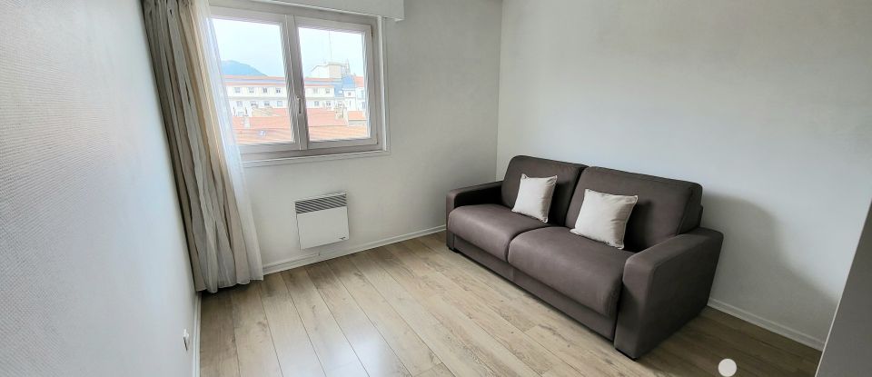 Appartement 3 pièces de 81 m² à Saint-Étienne (42000)