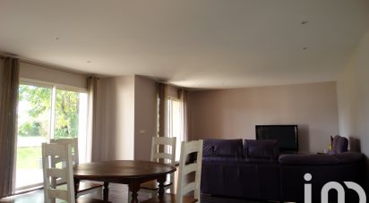 House 6 rooms of 201 m² in Villeneuve-de-Marsan (40190)