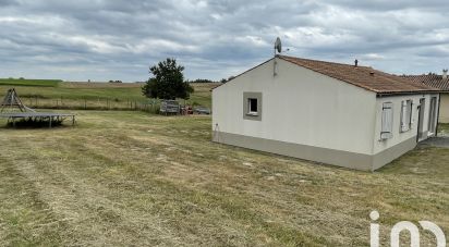 House 5 rooms of 90 m² in Saint-Martin-de-Coux (17360)