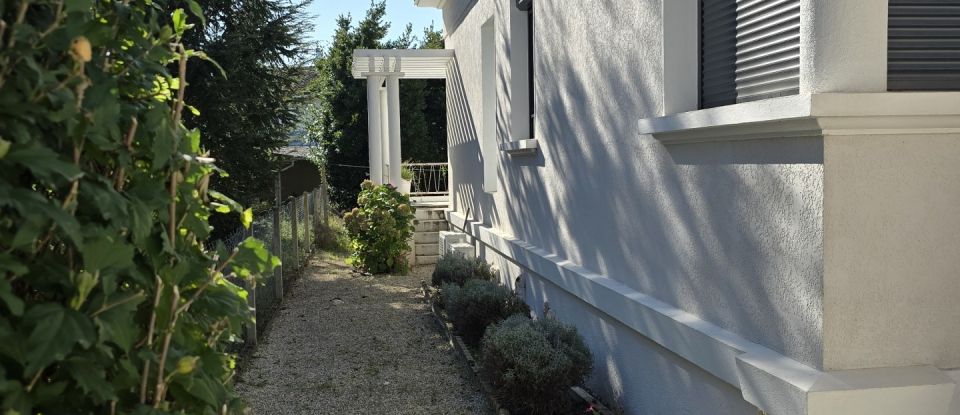 Maison traditionnelle 5 pièces de 163 m² à Castres (81100)