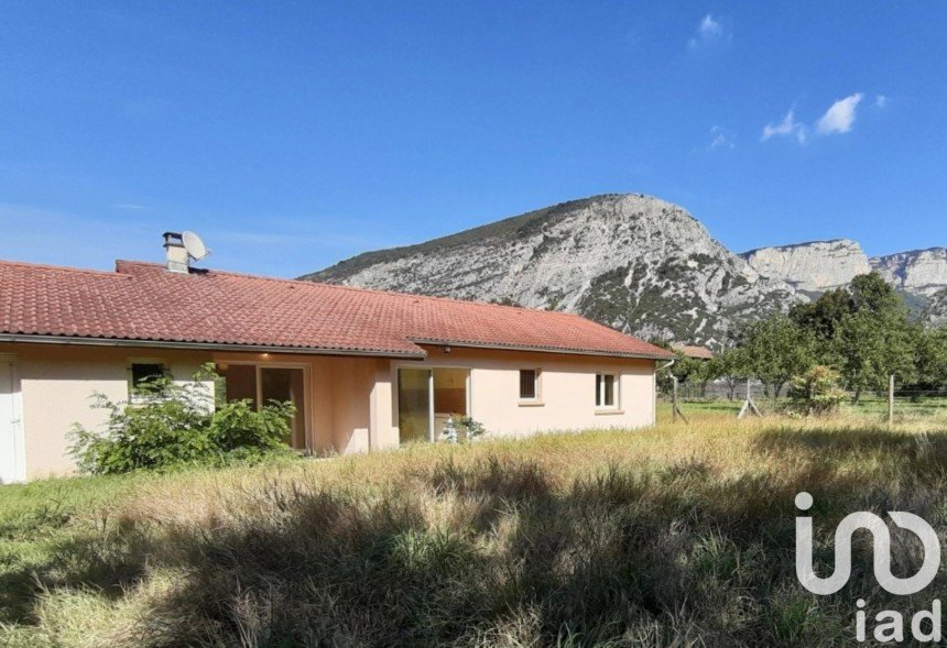 Maison traditionnelle 4 pièces de 101 m² à Sainte-Eulalie-en-Royans (26190)