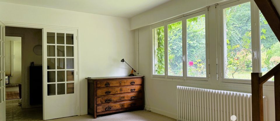 Traditional house 9 rooms of 184 m² in La Celle-Saint-Cloud (78170)