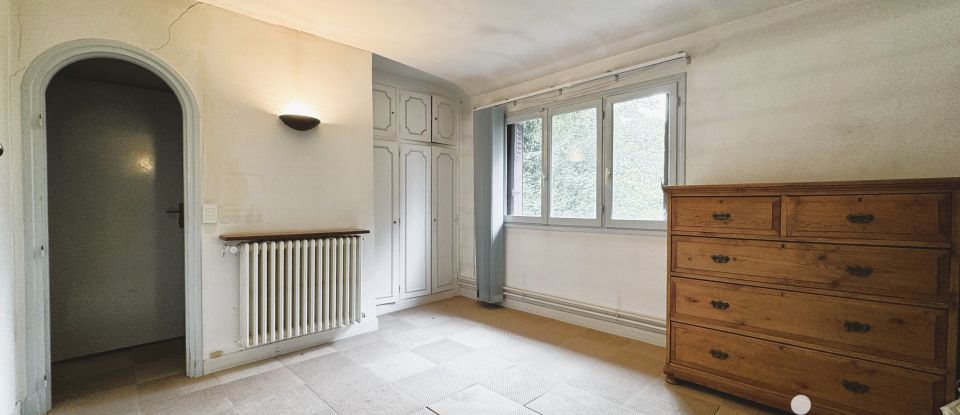 Traditional house 9 rooms of 184 m² in La Celle-Saint-Cloud (78170)