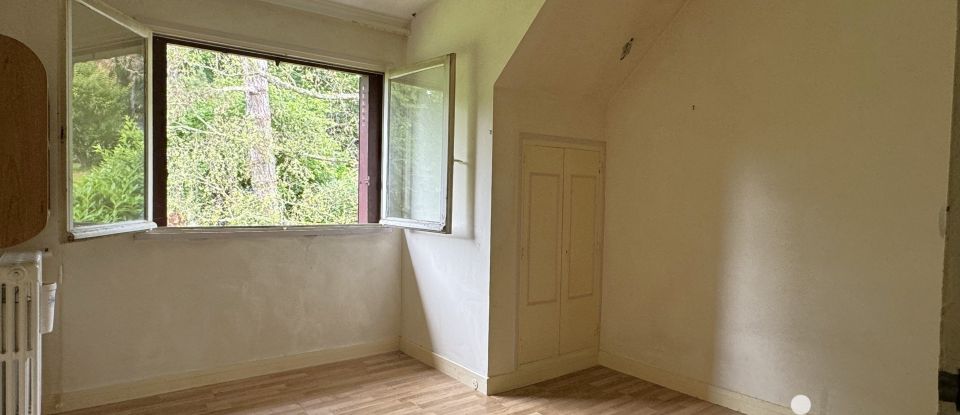 Traditional house 9 rooms of 184 m² in La Celle-Saint-Cloud (78170)