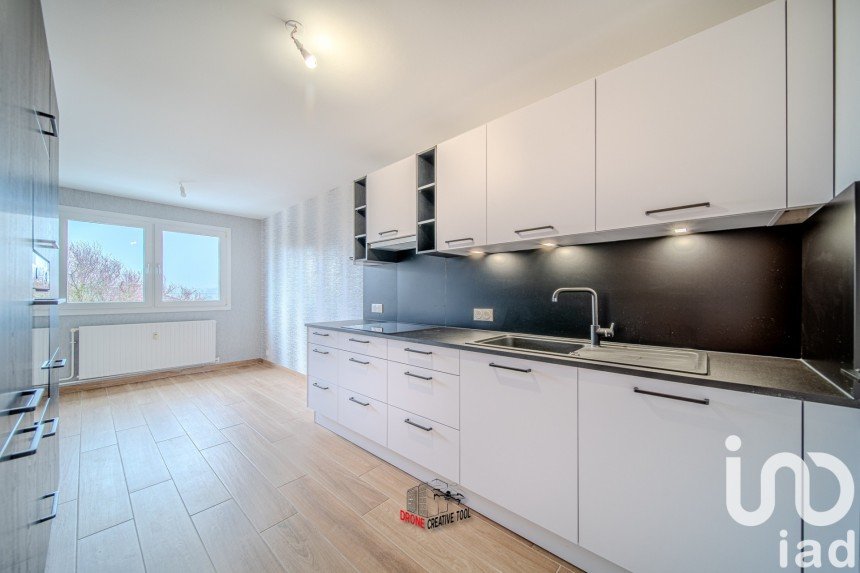 Appartement 5 pièces de 90 m² à Metz (57070)