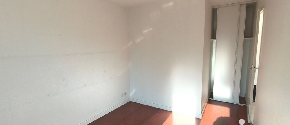 Apartment 2 rooms of 47 m² in - (85180)