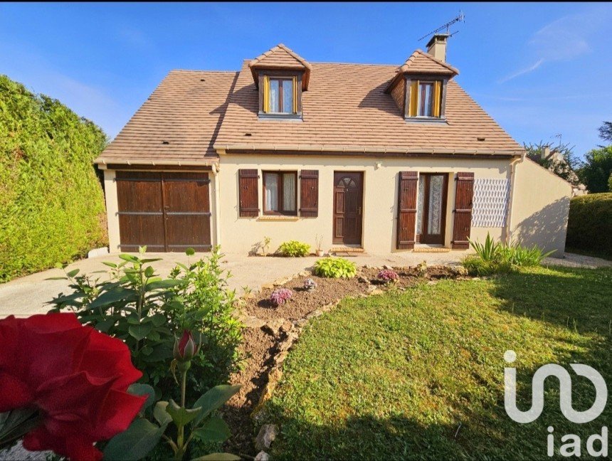 Maison 6 pièces de 103 m² à Montereau-sur-le-Jard (77950)