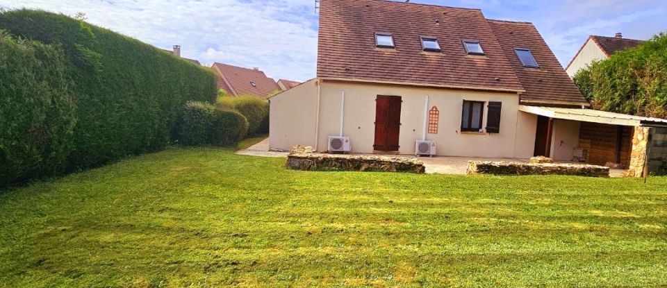 House 6 rooms of 103 m² in Montereau-sur-le-Jard (77950)