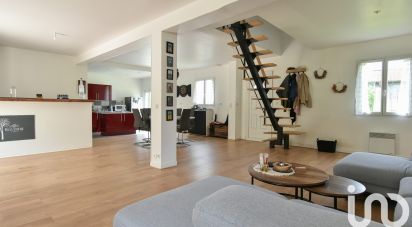 Maison 5 pièces de 138 m² à Pont-l'Évêque (14130)