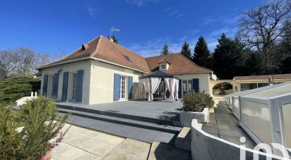 Maison 14 pièces de 245 m² à Bergerac (24100)