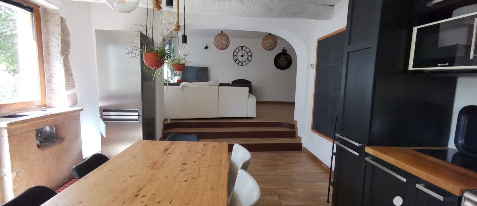 Maison 7 pièces de 180 m² à Saint-Martin-de-Bavel (01510)