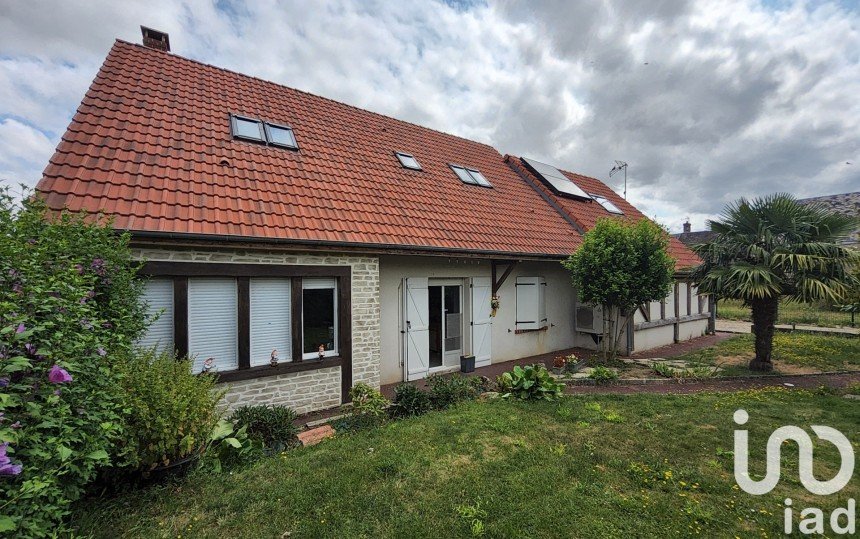 House 8 rooms of 228 m² in Séris (41500)