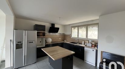 Maison 9 pièces de 156 m² à Bagnols-sur-Cèze (30200)