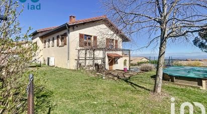 Traditional house 5 rooms of 132 m² in Véranne (42520)