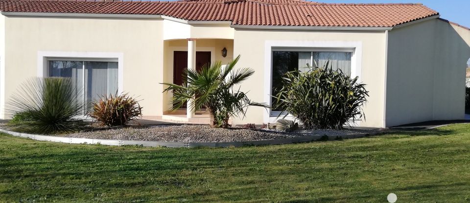 House 7 rooms of 167 m² in La Rabatelière (85250)