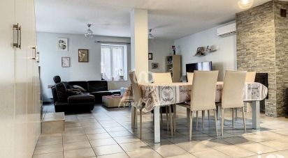 House 7 rooms of 205 m² in Étampes (91150)