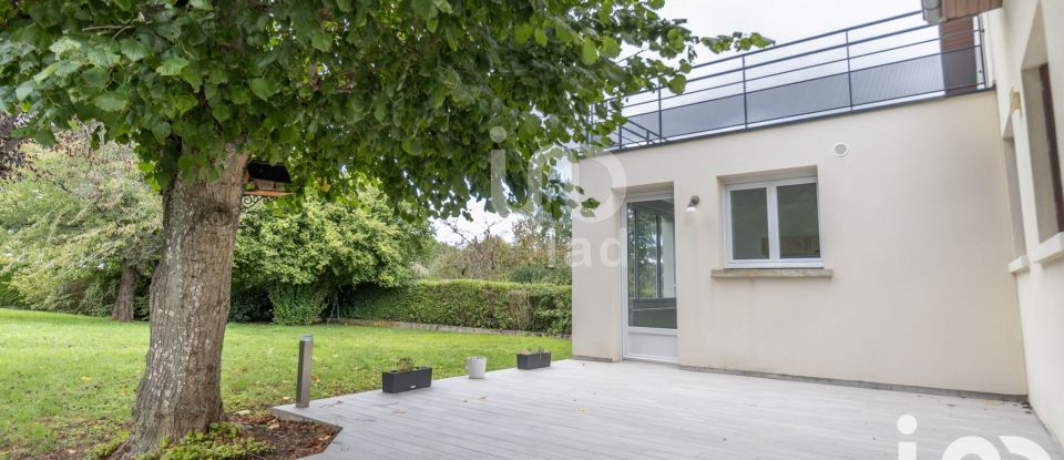 Pavillon 6 pièces de 122 m² à Saint-Germain-de-la-Grange (78640)