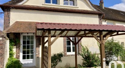 House 5 rooms of 84 m² in Courville-sur-Eure (28190)