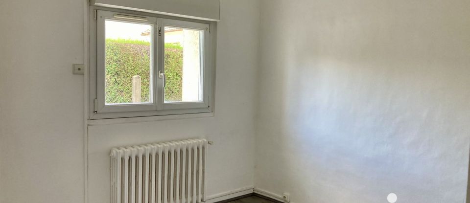 House 5 rooms of 84 m² in Courville-sur-Eure (28190)