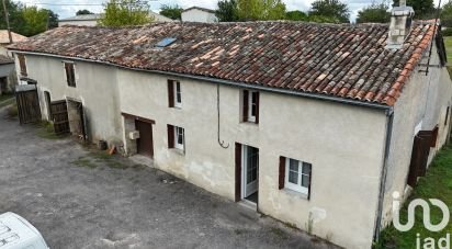 Maison de campagne 6 pièces de 112 m² à Fontaines-d'Ozillac (17500)