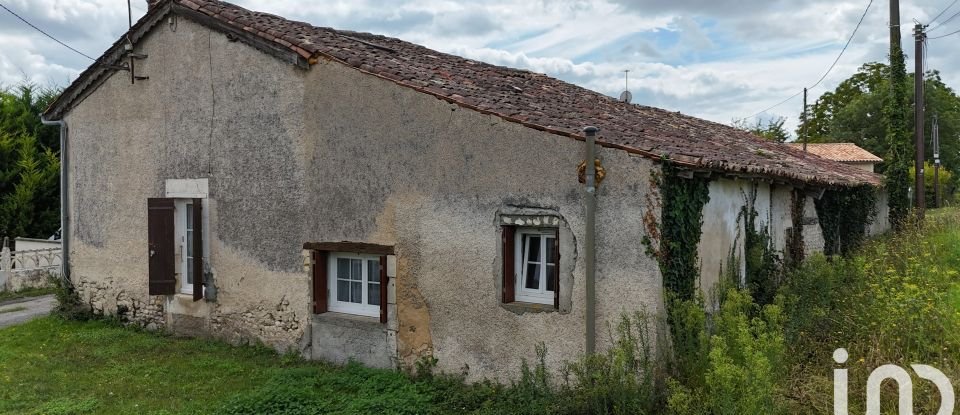 Country house 6 rooms of 112 m² in Fontaines-d'Ozillac (17500)