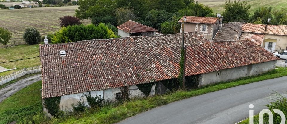 Country house 6 rooms of 112 m² in Fontaines-d'Ozillac (17500)