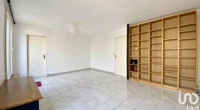 Apartment 3 rooms of 75 m² in Maurepas (78310)