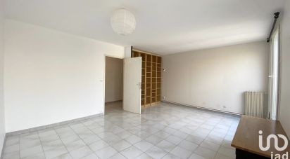 Appartement 3 pièces de 75 m² à Maurepas (78310)