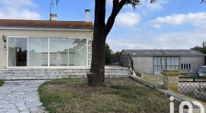 Maison traditionnelle 6 pièces de 135 m² à Charron (17230)