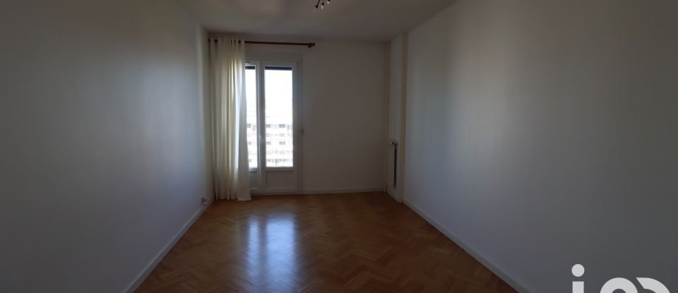 Apartment 5 rooms of 105 m² in Cournon-d'Auvergne (63800)