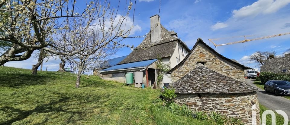 Maison de campagne 5 pièces de 124 m² à Le Fel (12140)