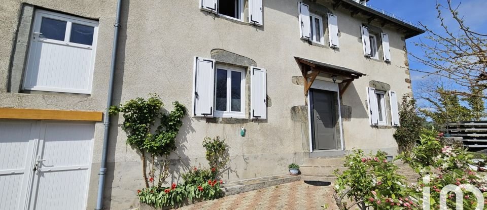 Maison de campagne 5 pièces de 124 m² à Le Fel (12140)