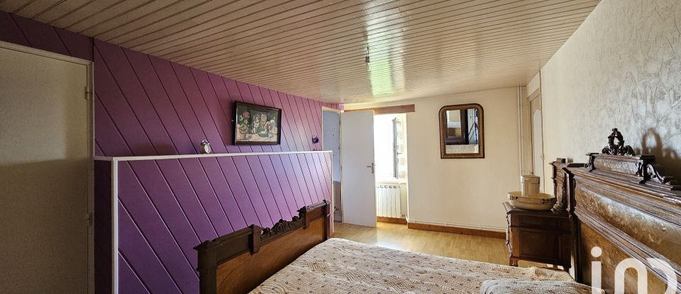 Maison de campagne 5 pièces de 124 m² à Le Fel (12140)