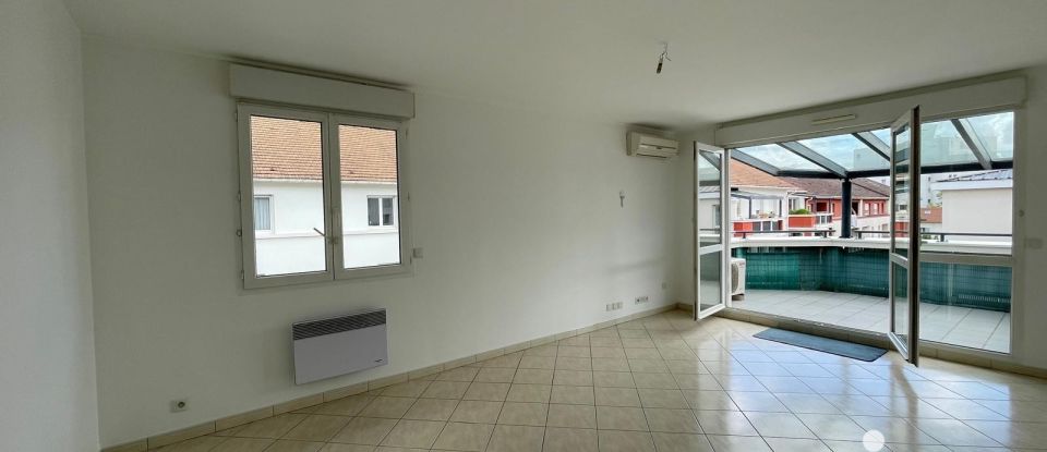 Apartment 3 rooms of 67 m² in Villejuif (94800)