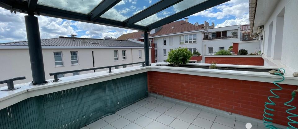 Apartment 3 rooms of 67 m² in Villejuif (94800)