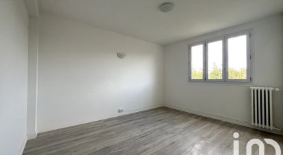 Apartment 3 rooms of 53 m² in Les Pavillons-sous-Bois (93320)