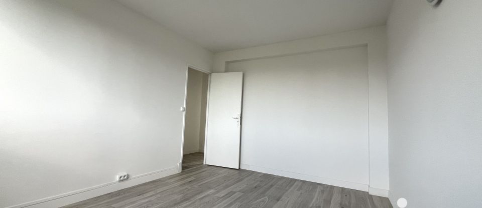 Apartment 3 rooms of 53 m² in Les Pavillons-sous-Bois (93320)