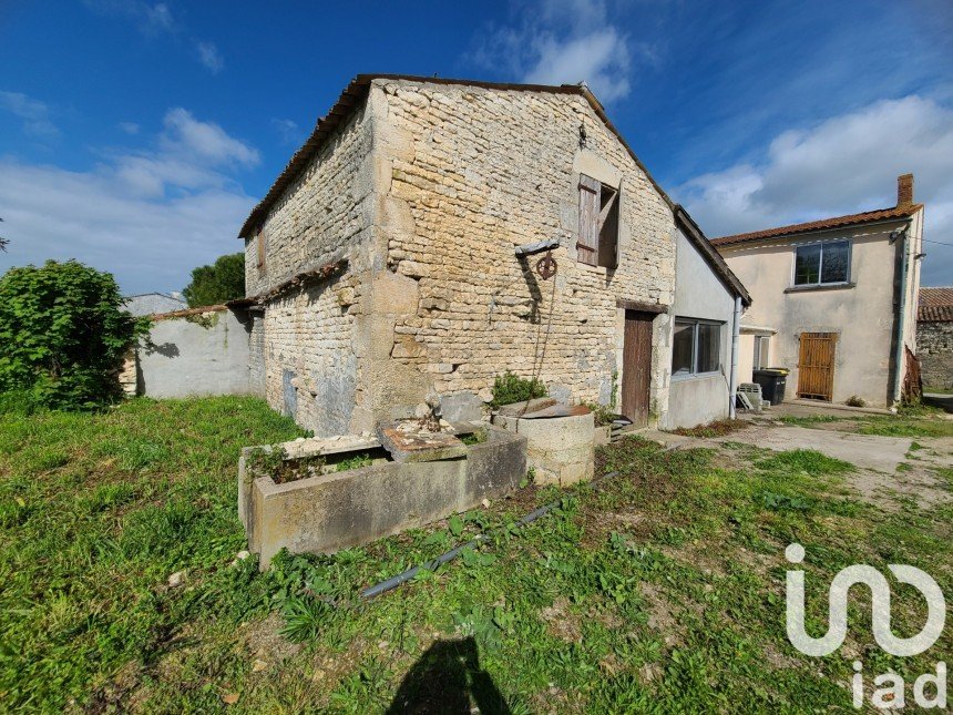 Maison traditionnelle 5 pièces de 172 m² à Saint-Médard-d'Aunis (17220)