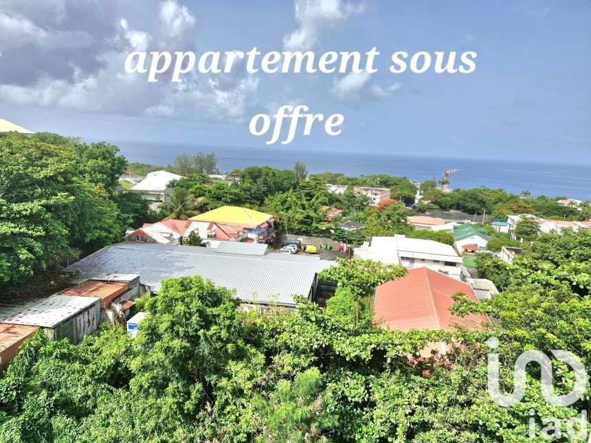 Appartement 4 pièces de 74 m² à Basse-Terre (97100)