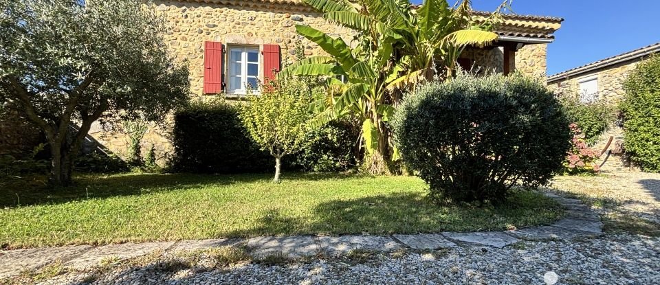 Maison traditionnelle 7 pièces de 170 m² à Saint-Privat (07200)