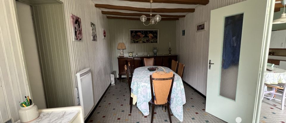 Village house 8 rooms of 152 m² in Lys-Haut-Layon (49540)