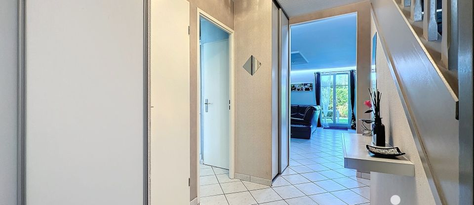 Maison 6 pièces de 118 m² à La Queue-en-Brie (94510)