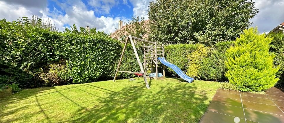 Maison 6 pièces de 118 m² à La Queue-en-Brie (94510)