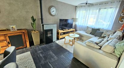 House 5 rooms of 107 m² in Saint-Saulve (59880)